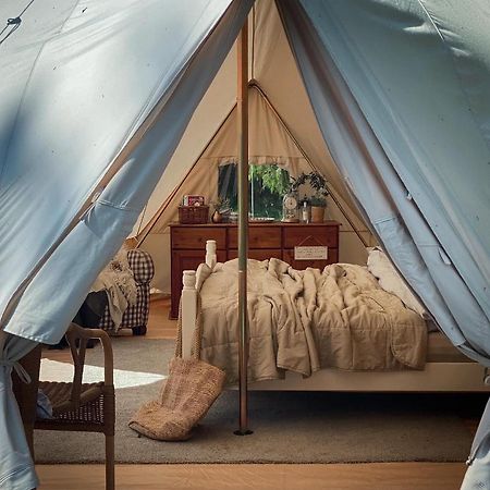 Idyllisk Glamping Rett Ved Elven Hotel Skien Exterior foto